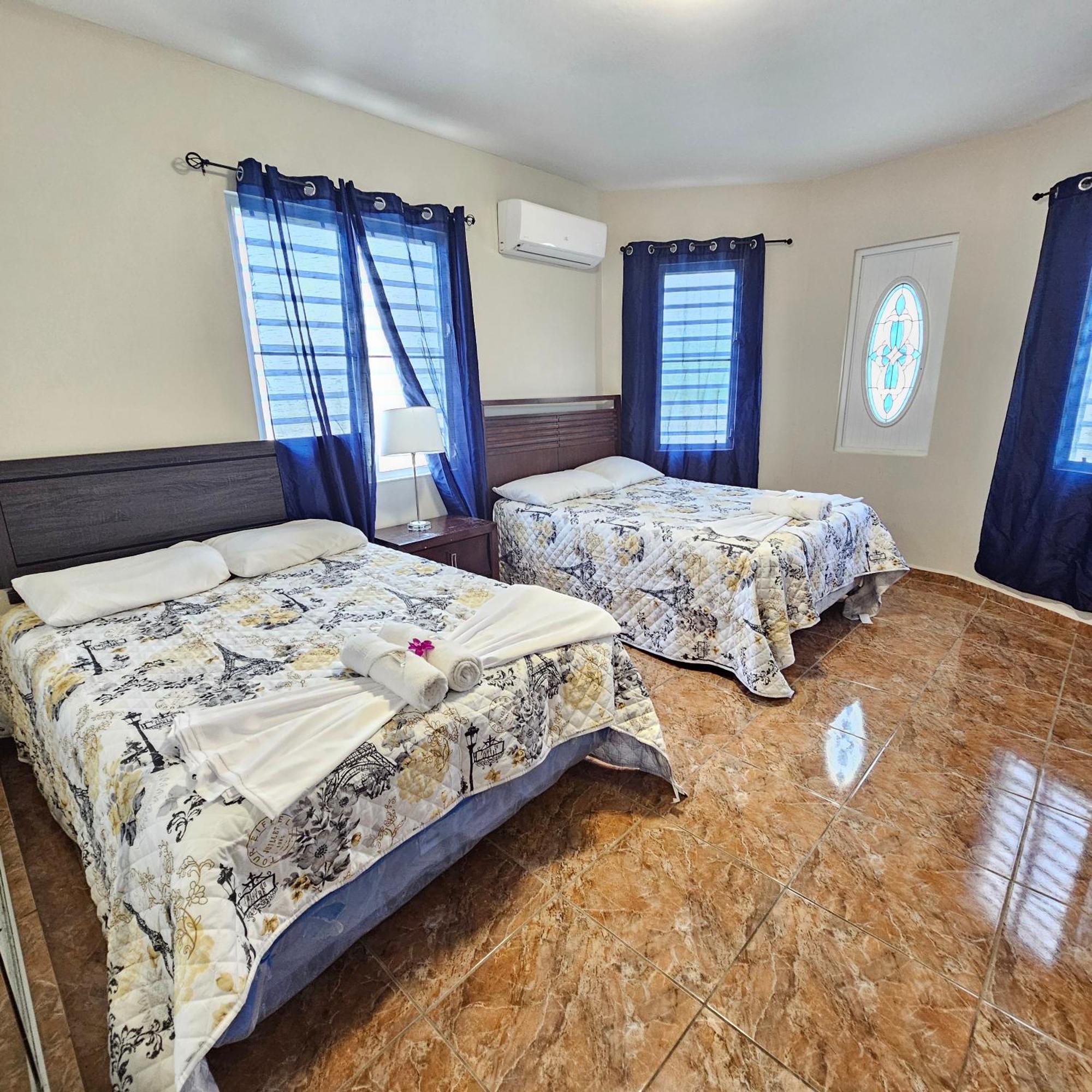 Villa Big vacational house in Isabela / Aguadilla Moca Esterno foto